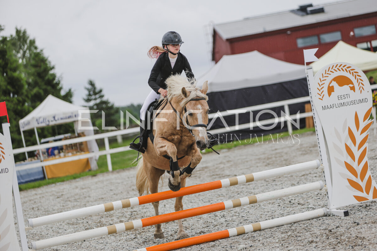Tori_Karikas_2026_70_124