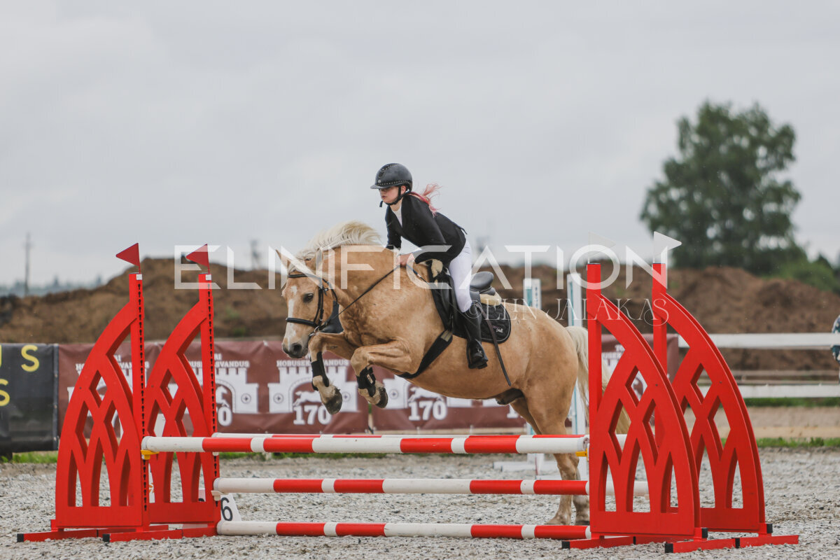 Tori_Karikas_2026_70_128