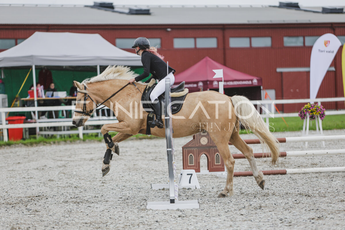 Tori_Karikas_2026_70_132