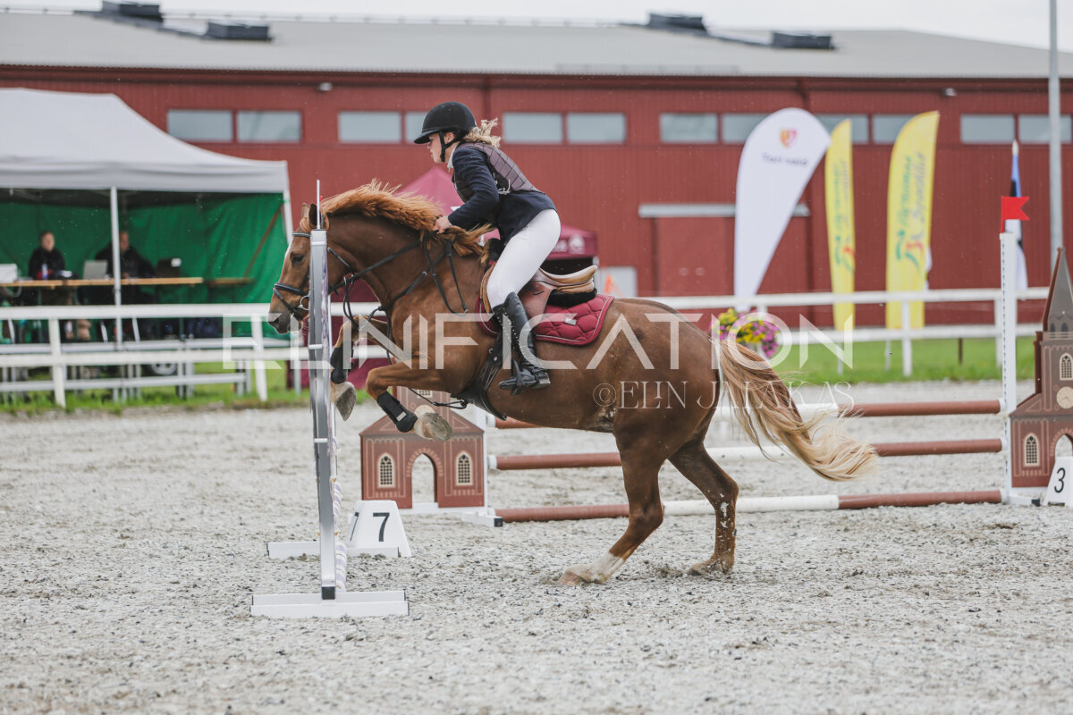 Tori_Karikas_2026_70_144