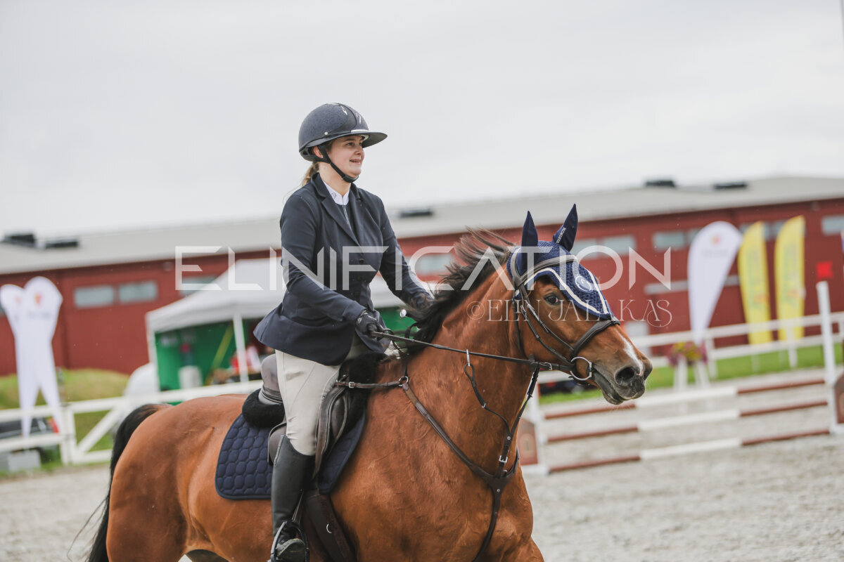 Tori_Karikas_2026_70_160