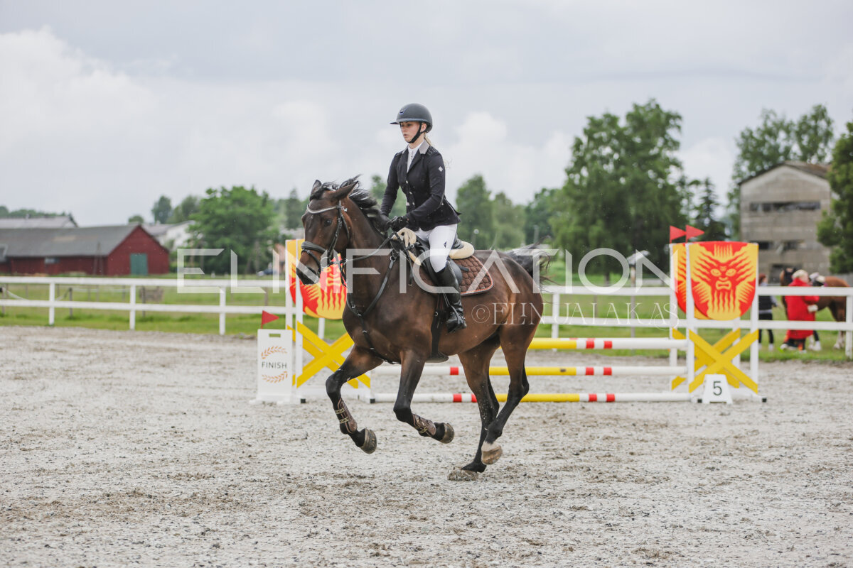 Tori_Karikas_2026_70_173