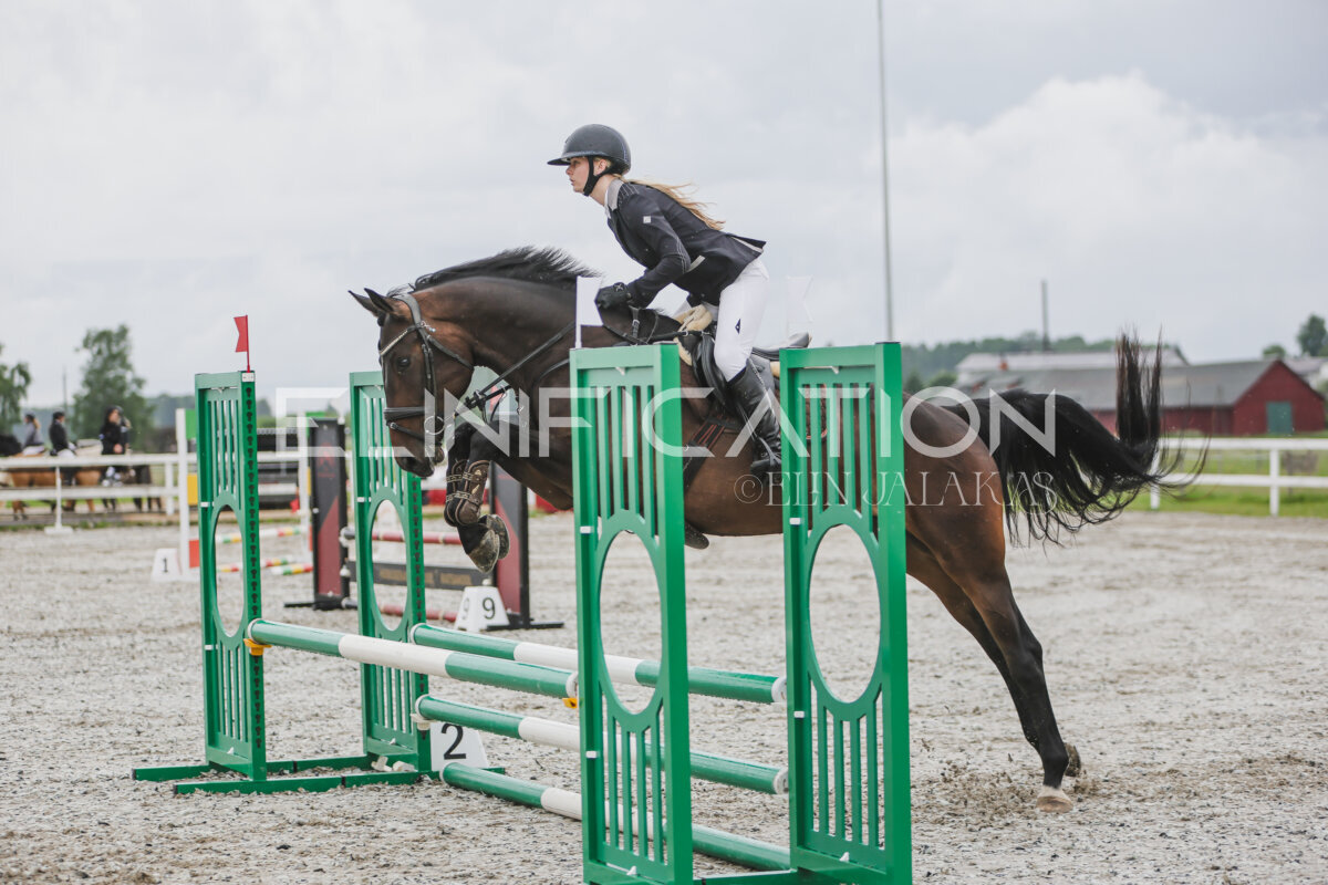 Tori_Karikas_2026_70_175