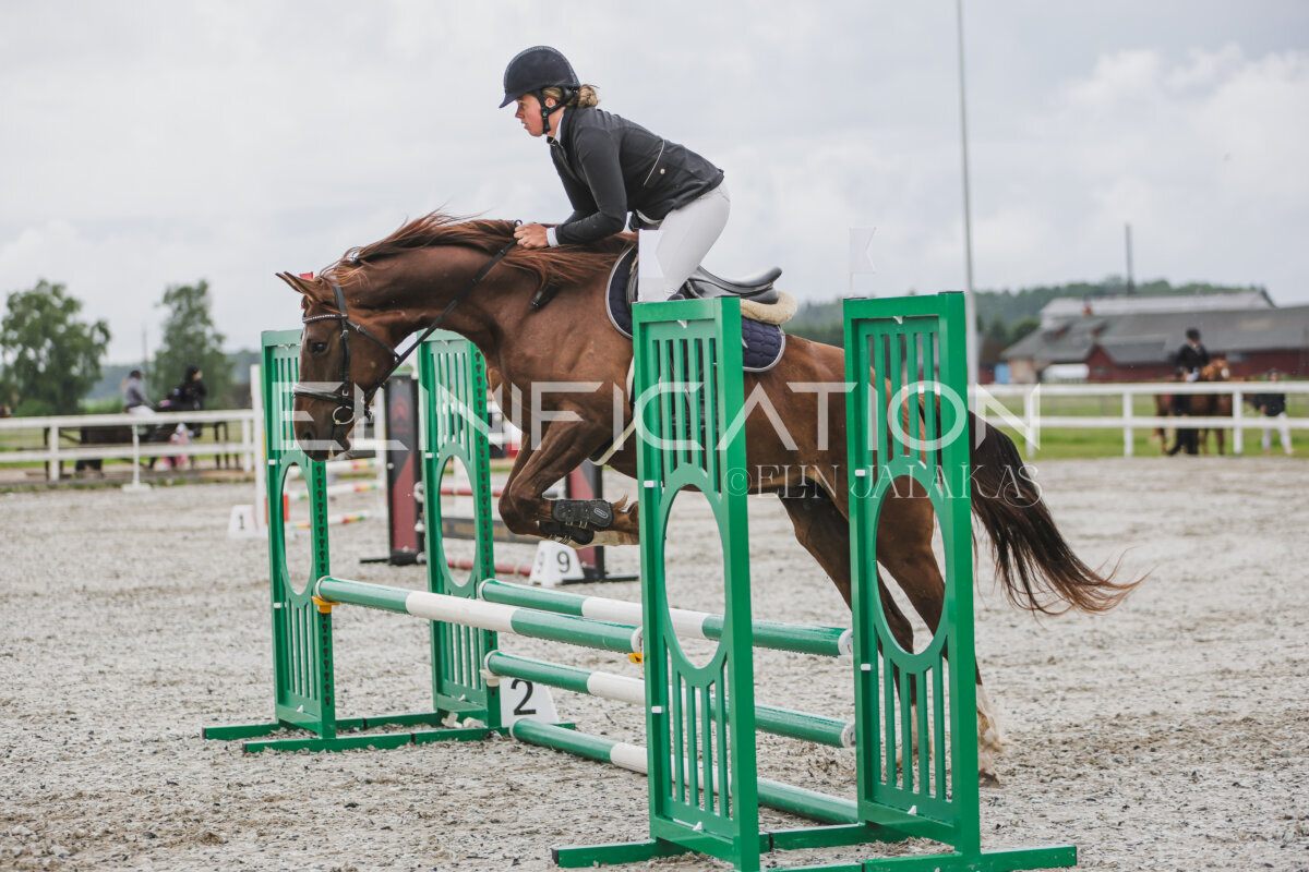 Tori_Karikas_2026_70_191