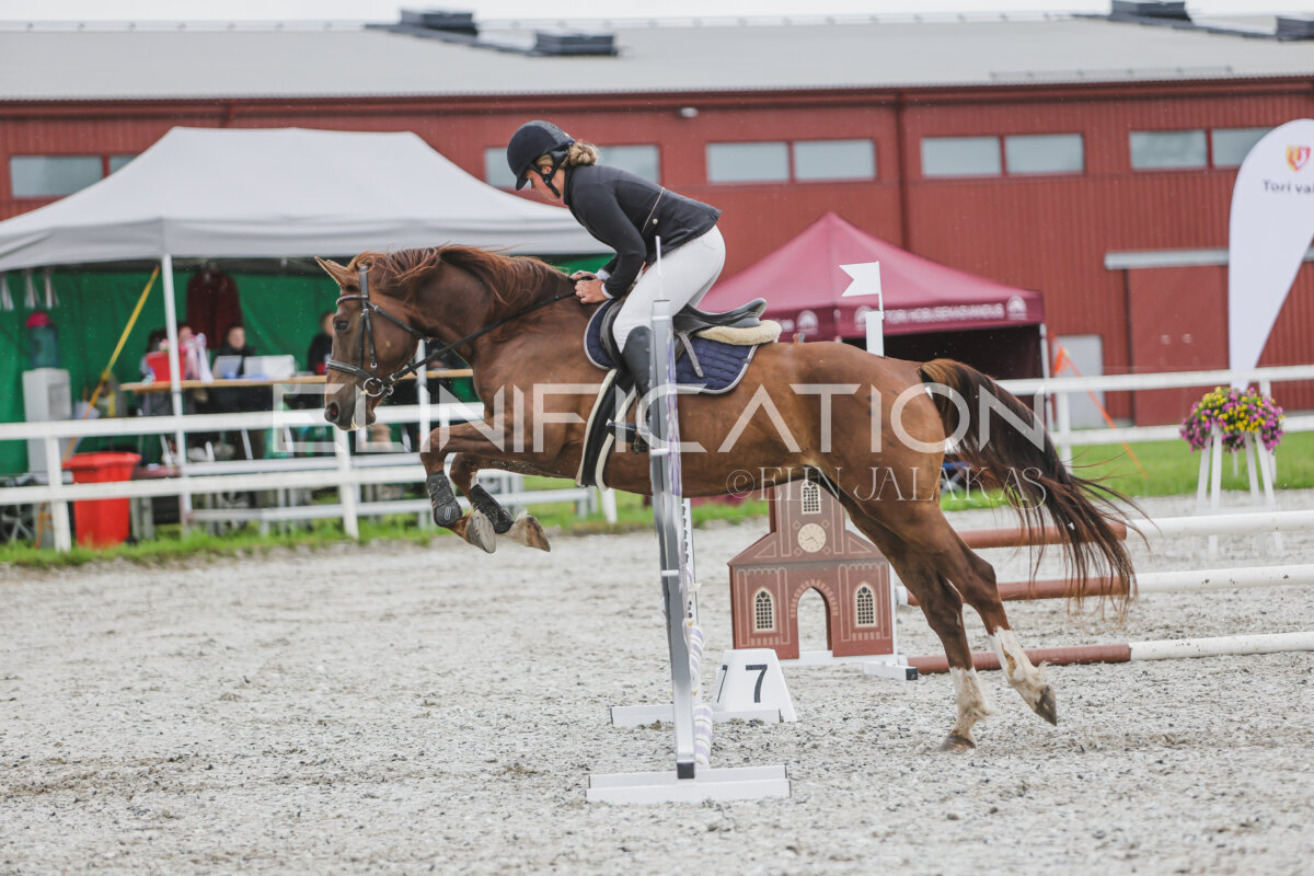 Tori_Karikas_2026_70_201