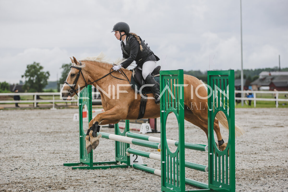 Tori_Karikas_2026_70_204