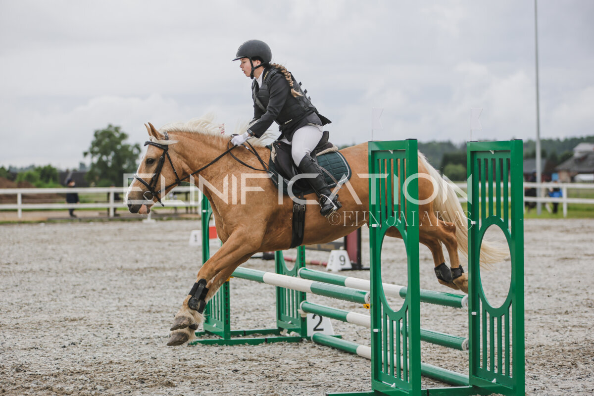 Tori_Karikas_2026_70_205