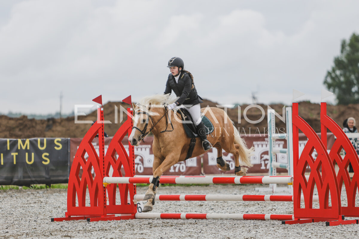 Tori_Karikas_2026_70_215