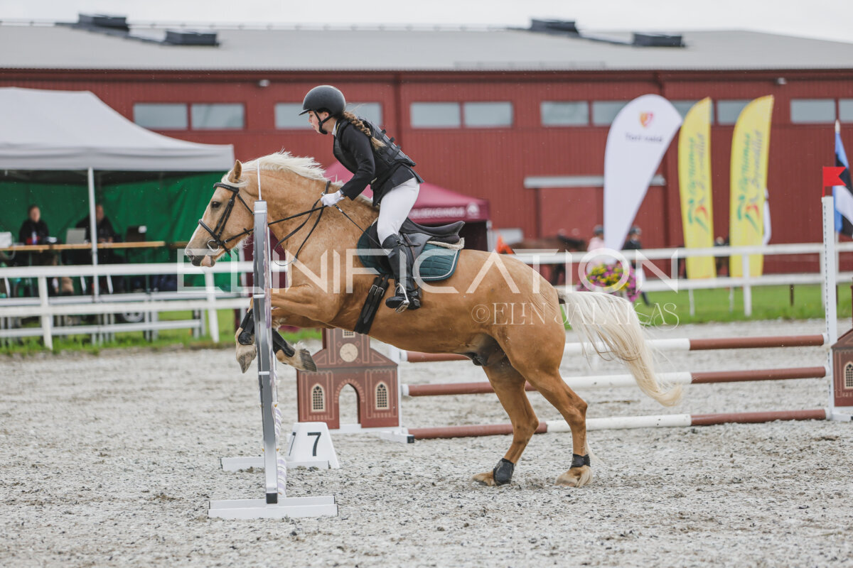 Tori_Karikas_2026_70_216