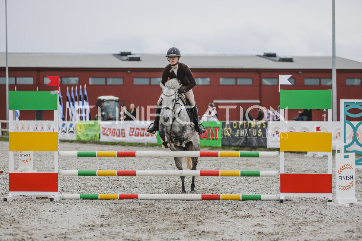 Tori_Karikas_2026_80_001