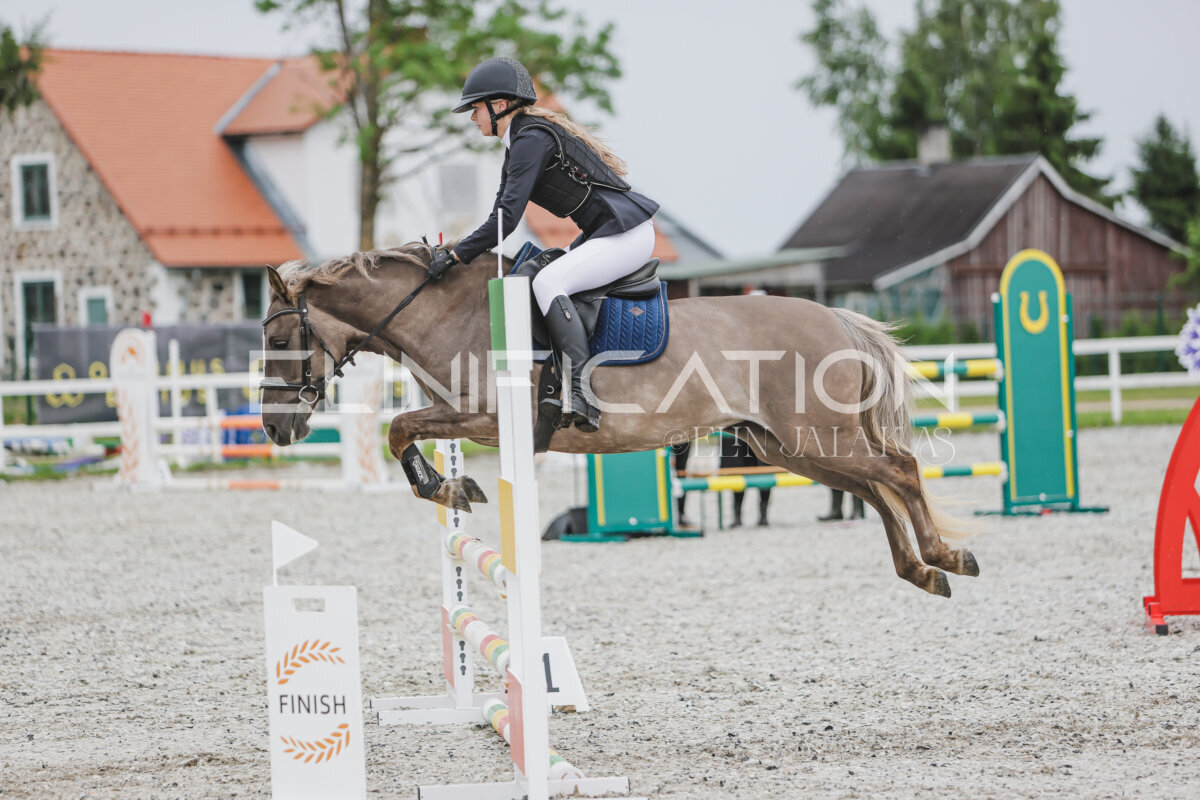 Tori_Karikas_2026_80_050
