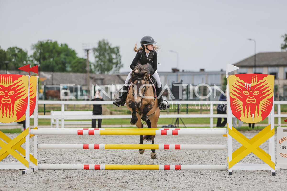 Tori_Karikas_2026_80_123