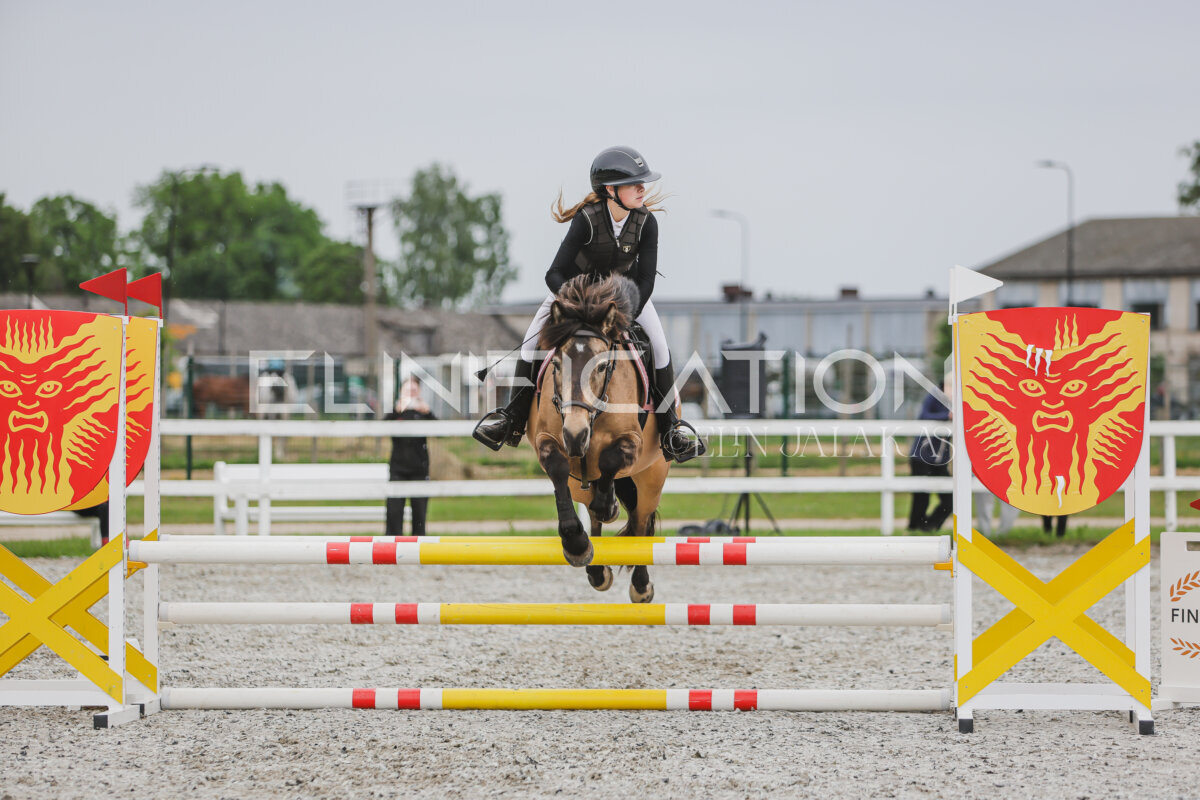 Tori_Karikas_2026_80_124