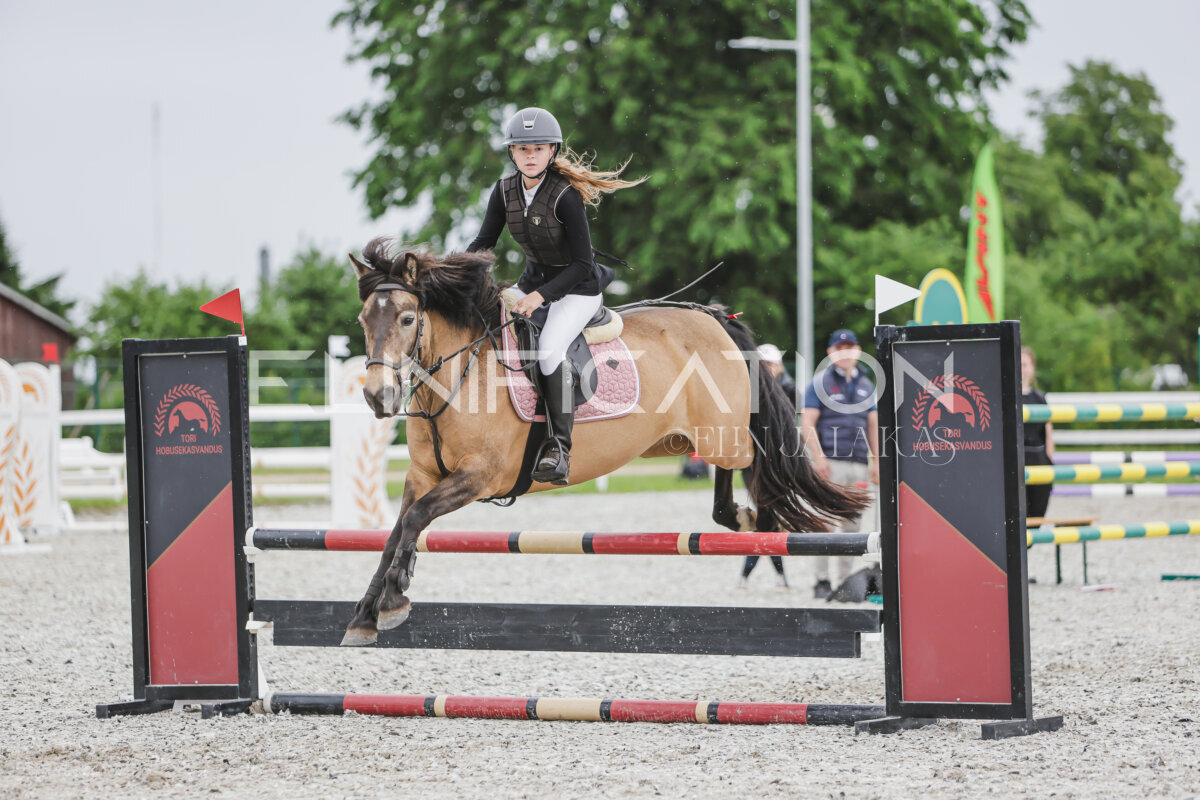 Tori_Karikas_2026_80_129