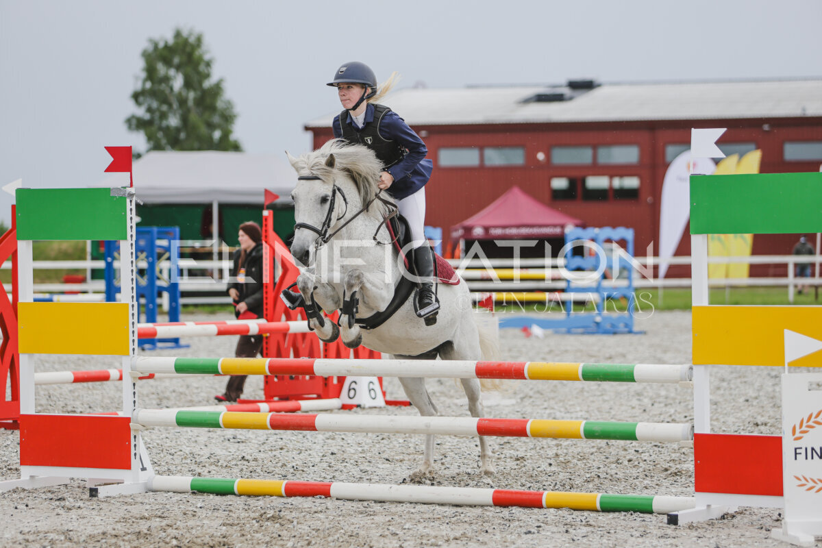 Tori_Karikas_2026_80_146