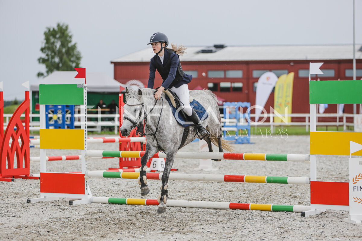 Tori_Karikas_2026_80_186
