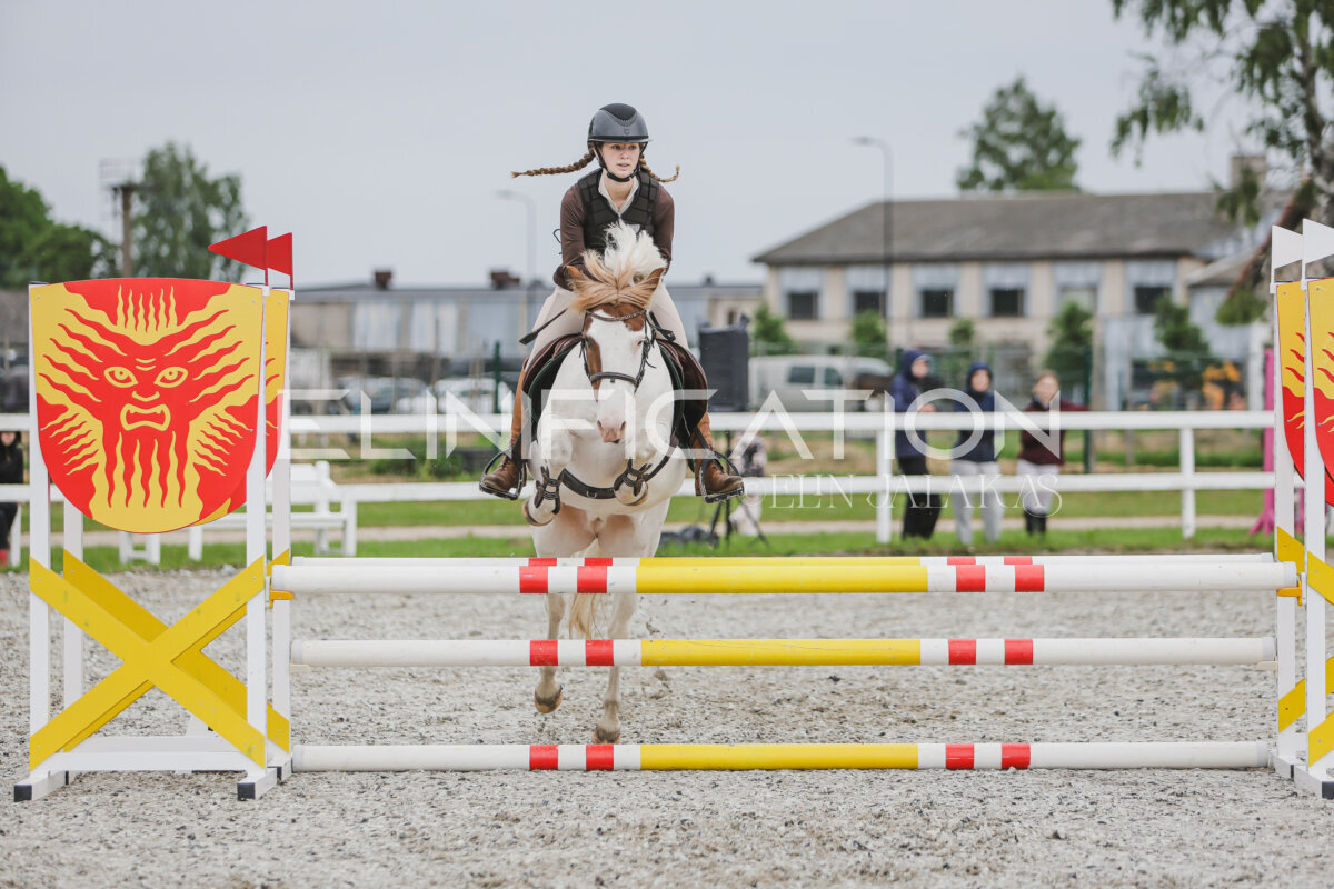 Tori_Karikas_2026_80_203