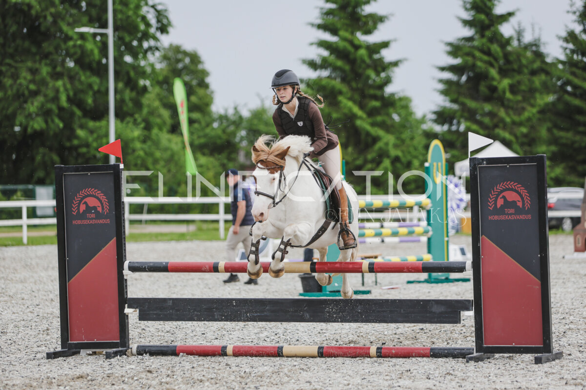 Tori_Karikas_2026_80_210