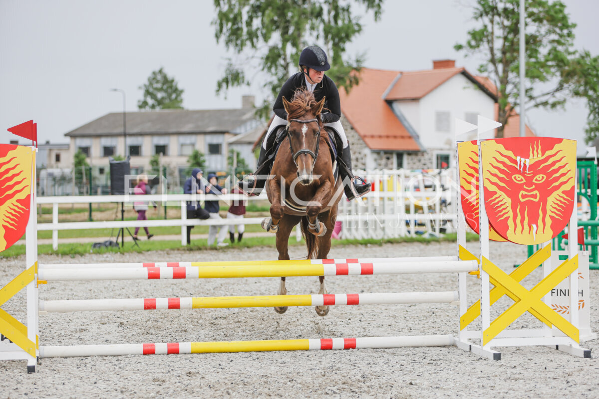 Tori_Karikas_2026_80_243