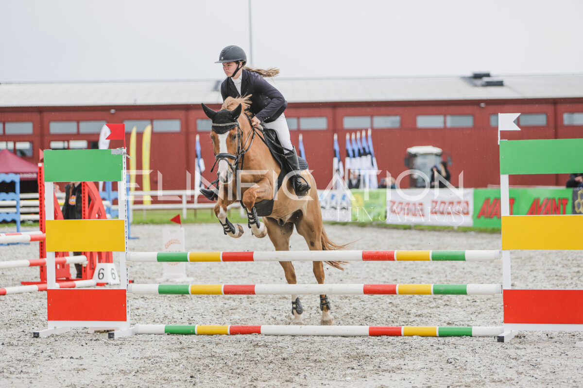 Tori_Karikas_2026_80_256