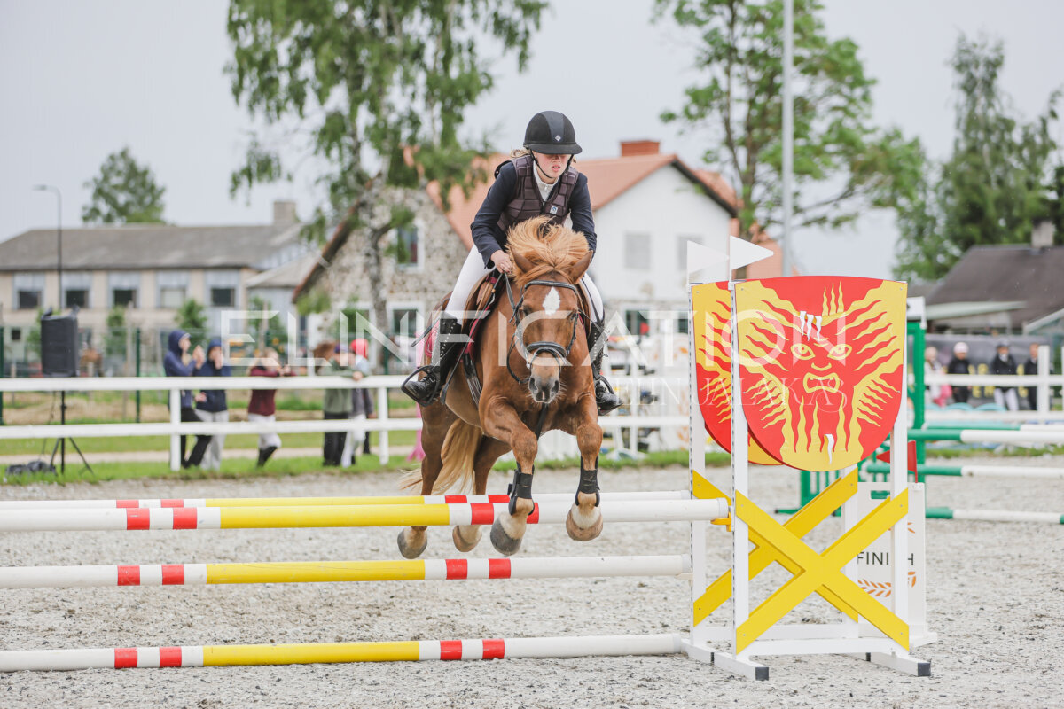 Tori_Karikas_2026_80_320