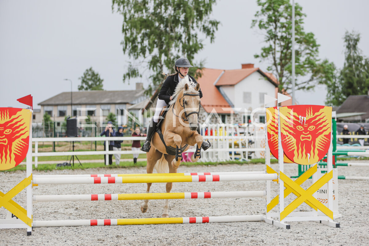 Tori_Karikas_2026_80_331