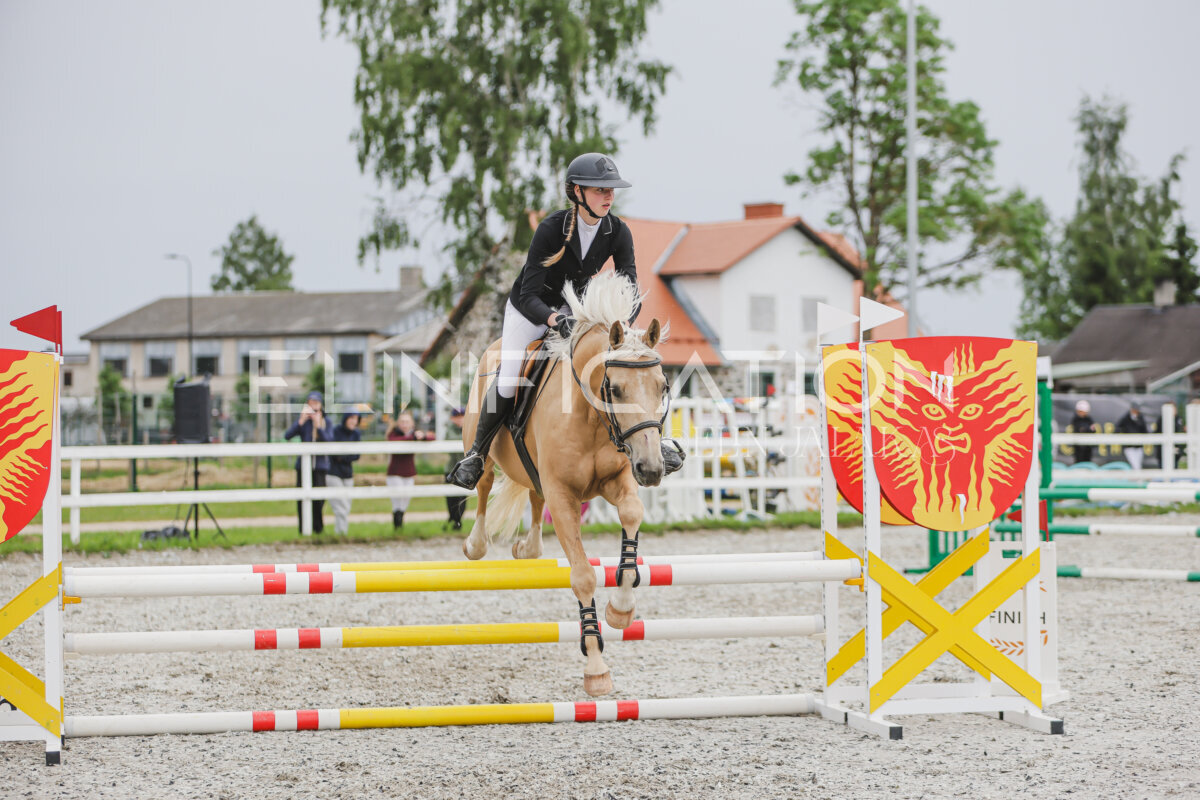 Tori_Karikas_2026_80_334