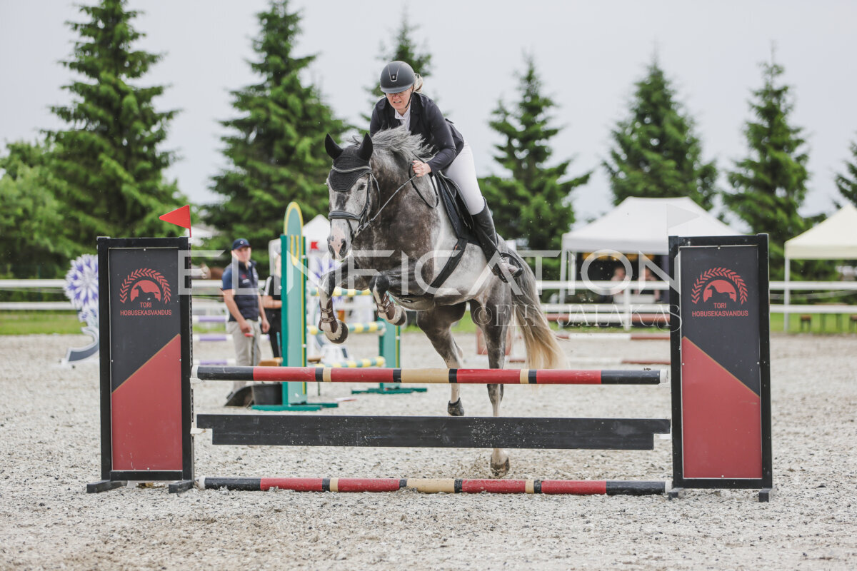 Tori_Karikas_2026_80_360