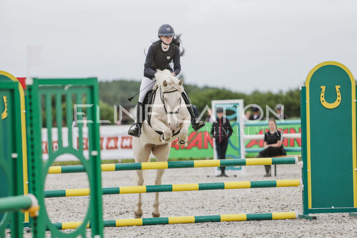Tori_Karikas_2026_90_001