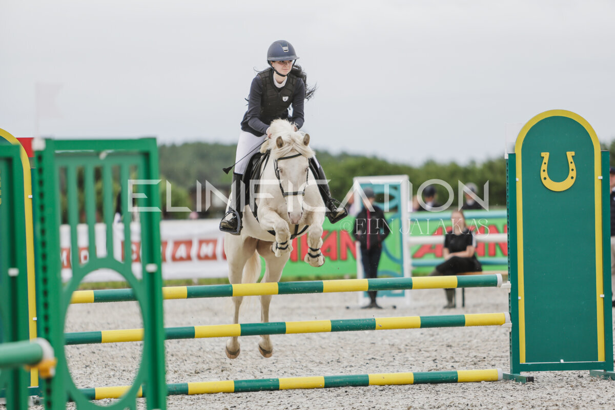 Tori_Karikas_2026_90_002