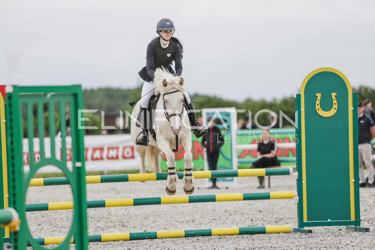 Tori_Karikas_2026_90_004