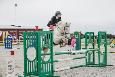 Tori_Karikas_2026_90_012
