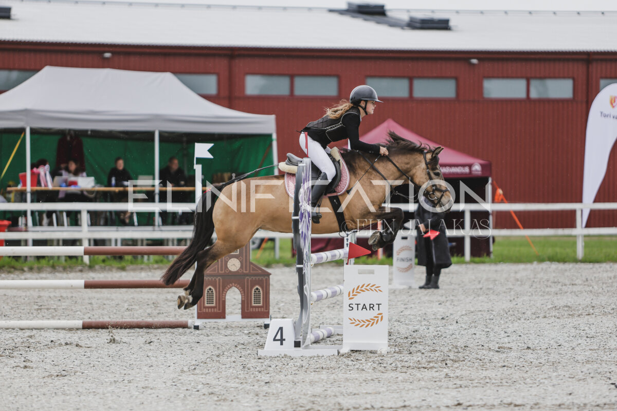 Tori_Karikas_2026_90_026