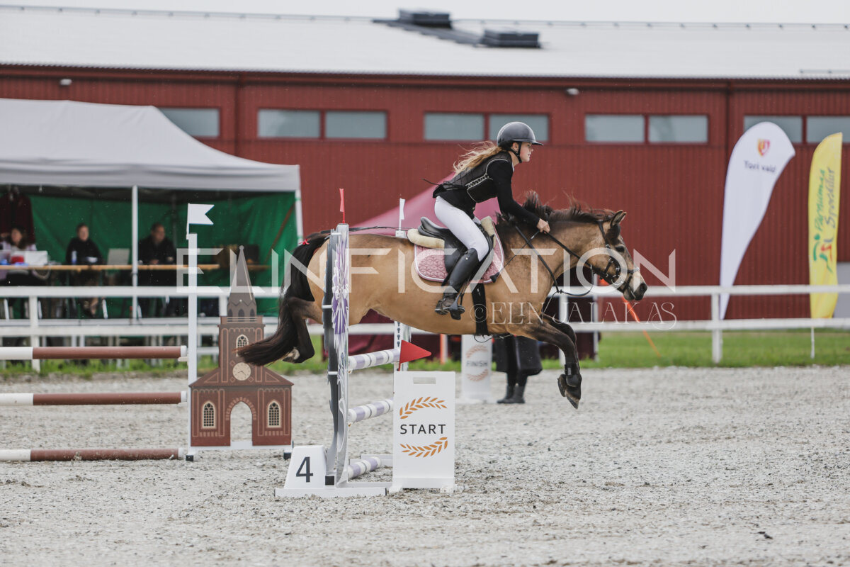 Tori_Karikas_2026_90_028