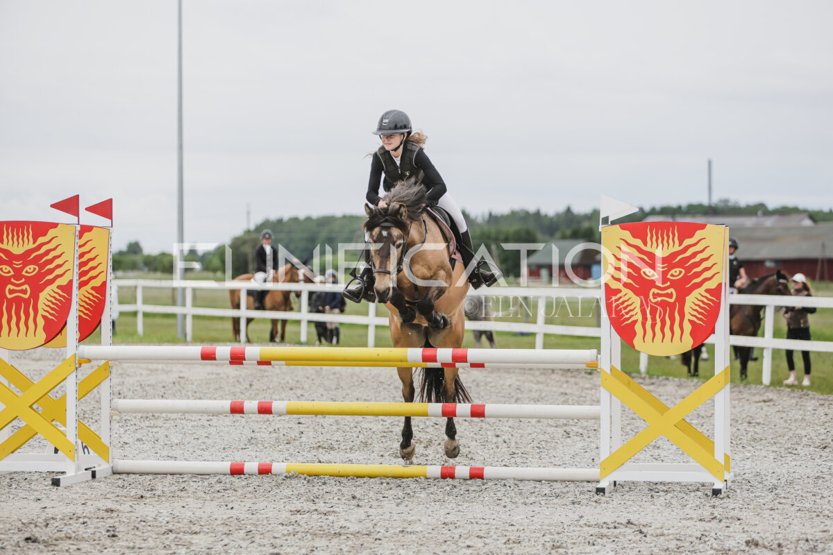 Tori_Karikas_2026_90_030
