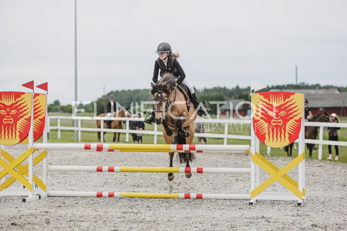 Tori_Karikas_2026_90_031