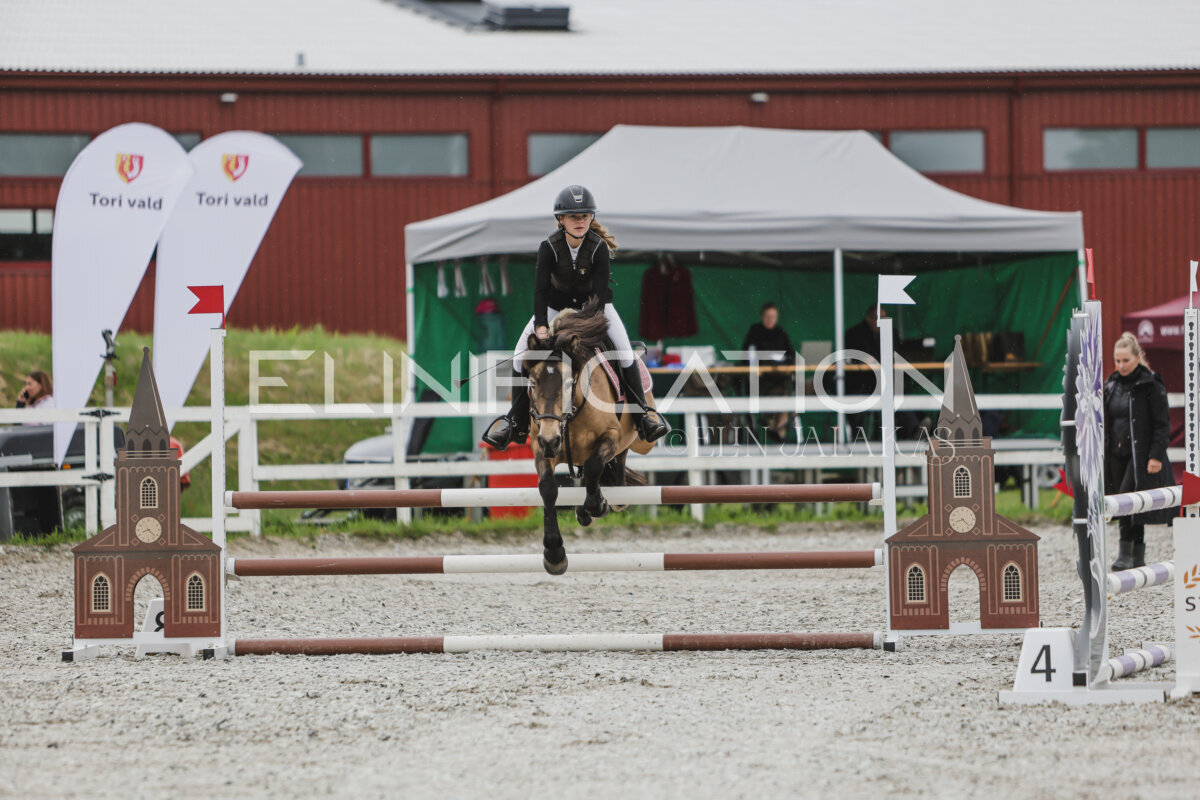 Tori_Karikas_2026_90_035