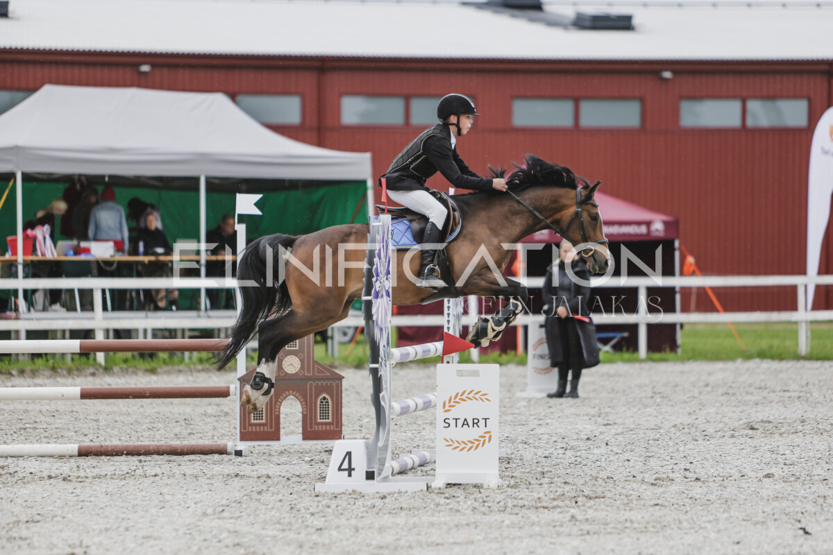 Tori_Karikas_2026_90_064