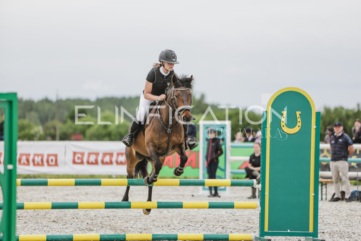 Tori_Karikas_2026_90_082