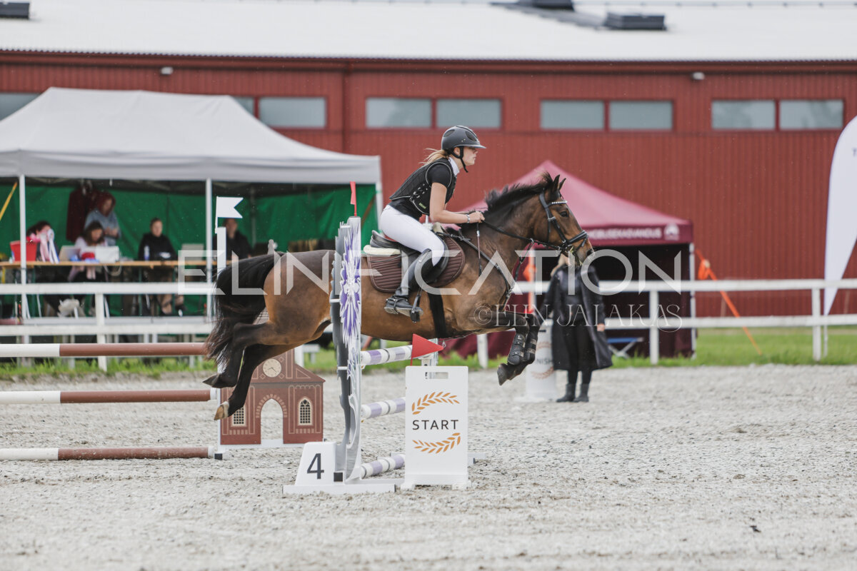 Tori_Karikas_2026_90_084
