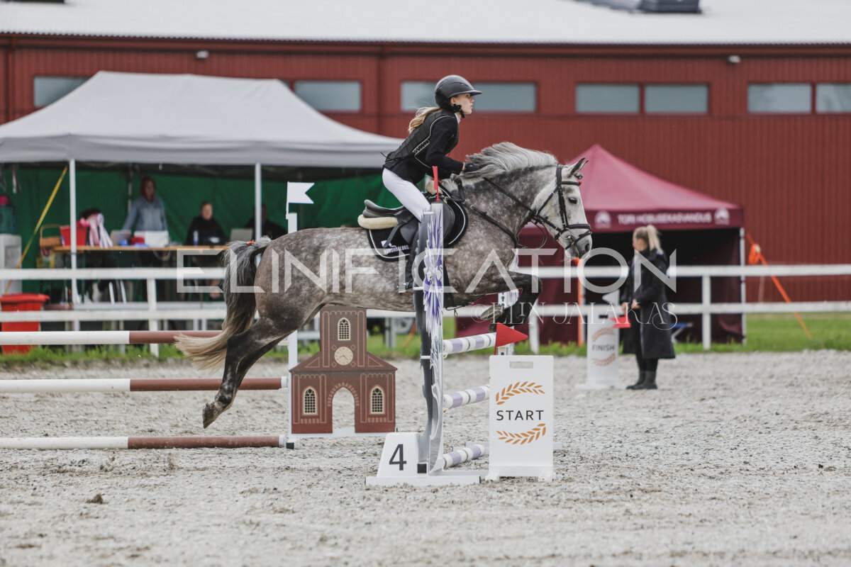 Tori_Karikas_2026_90_134