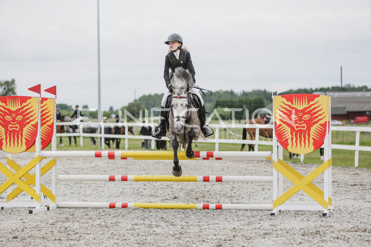 Tori_Karikas_2026_90_139