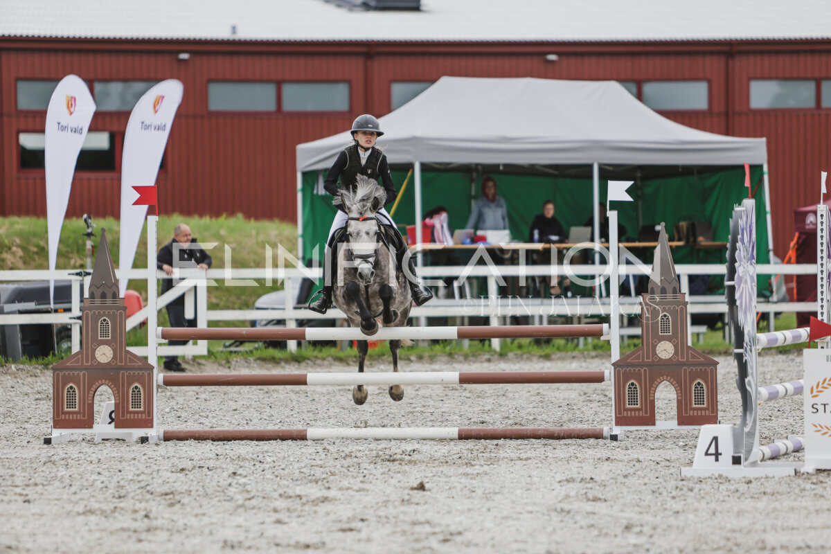 Tori_Karikas_2026_90_140