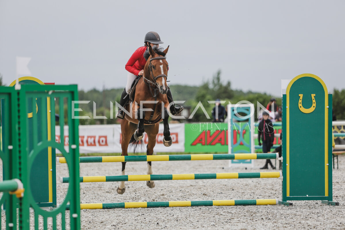 Tori_Karikas_2026_90_158