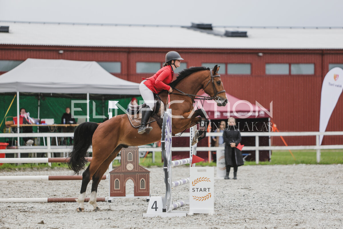 Tori_Karikas_2026_90_161