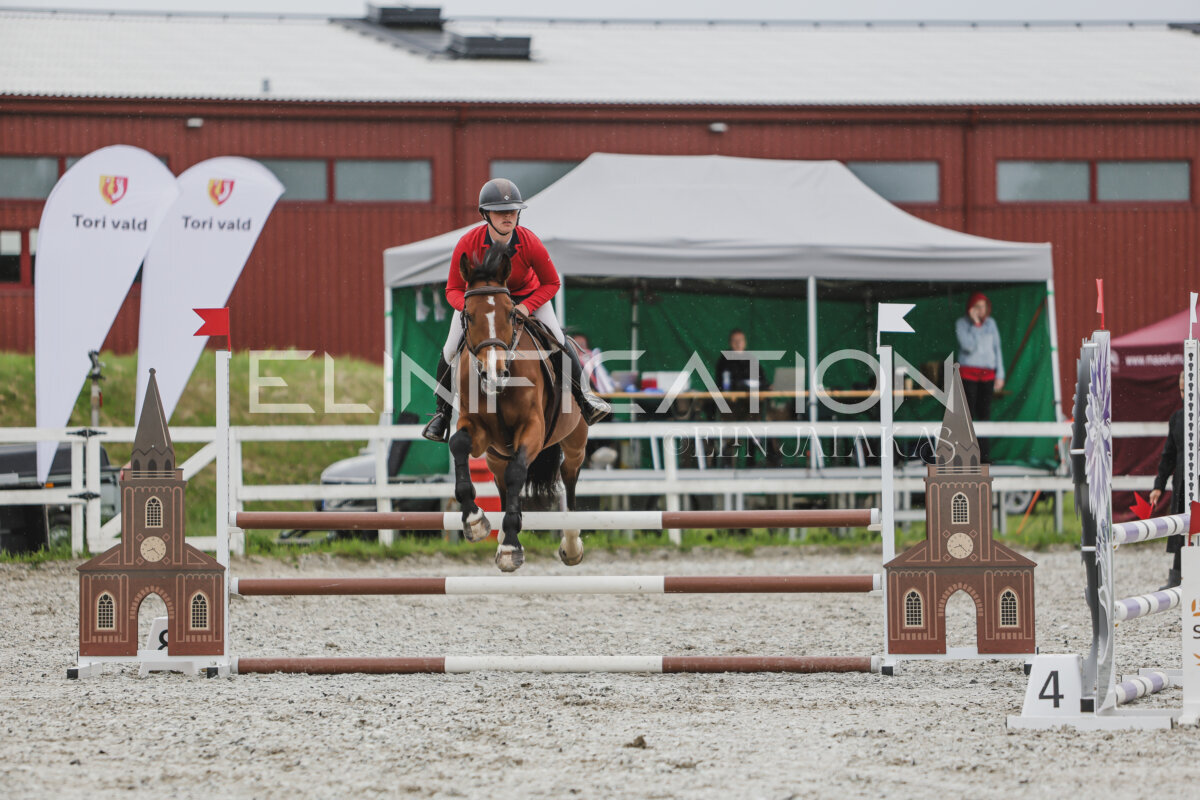 Tori_Karikas_2026_90_173
