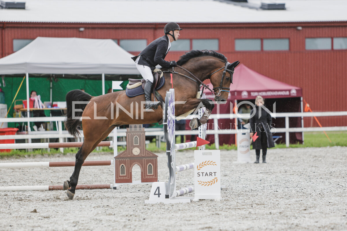 Tori_Karikas_2026_90_192