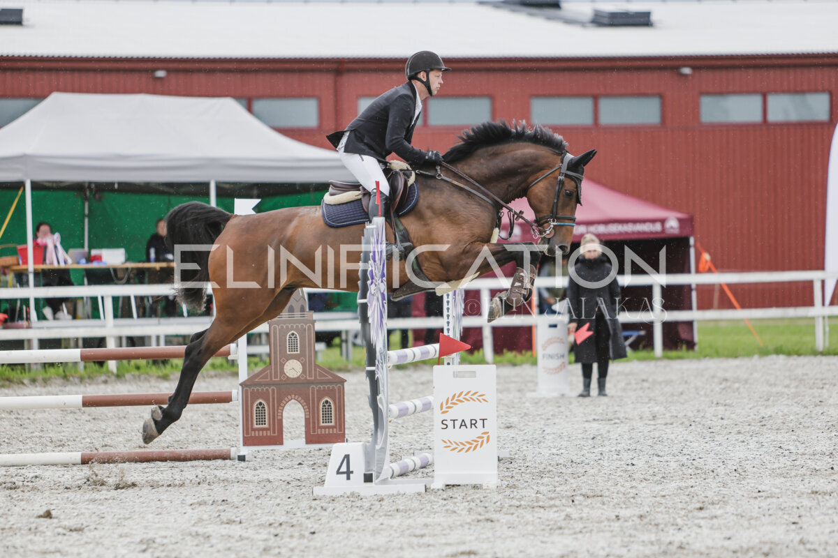 Tori_Karikas_2026_90_193