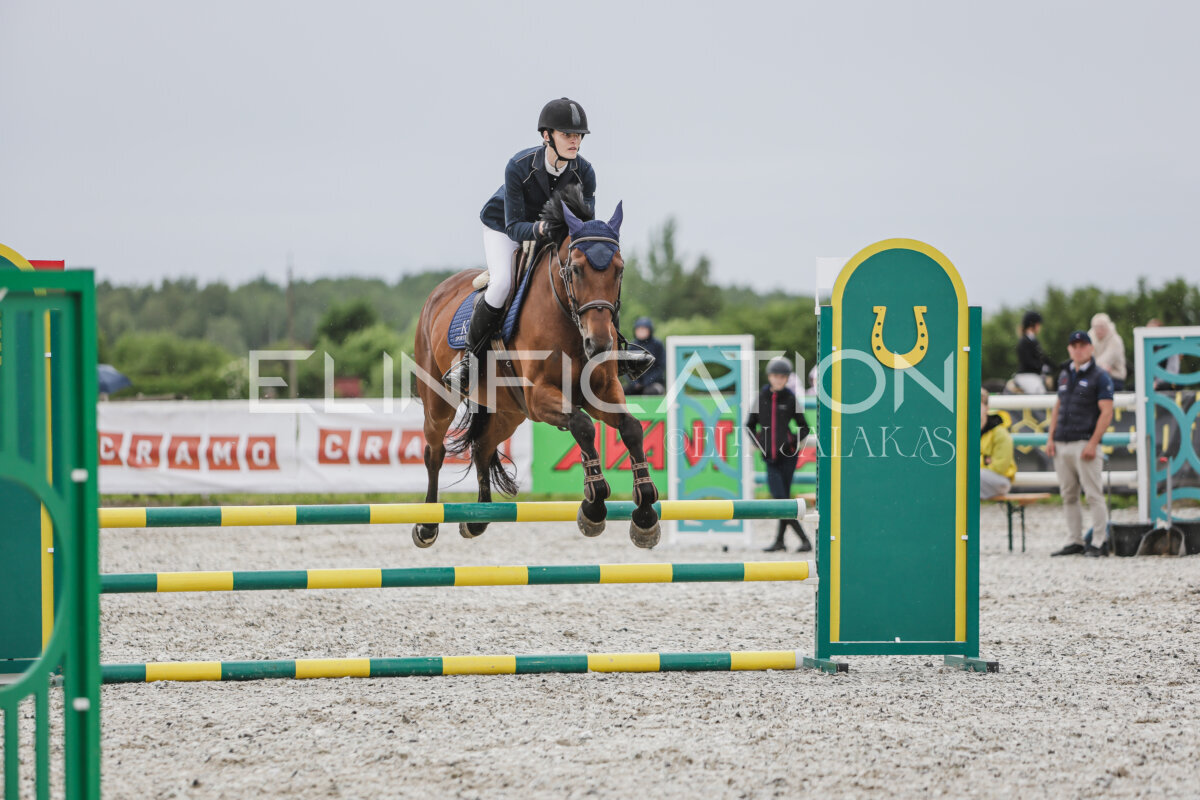 Tori_Karikas_2026_90_200