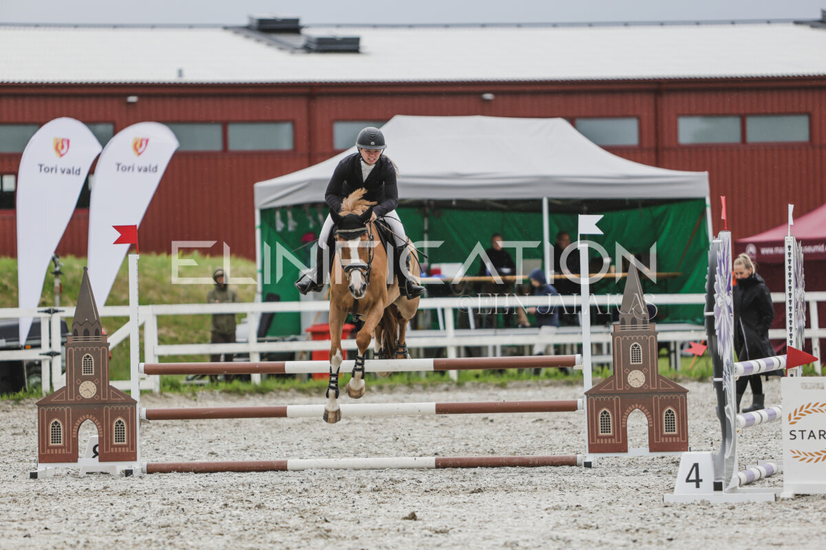 Tori_Karikas_2026_90_222